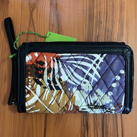 Vera Bradley Ultimate Wristlet Painted Feathers NWT with Defects (see photos) - Picture 2 of 12